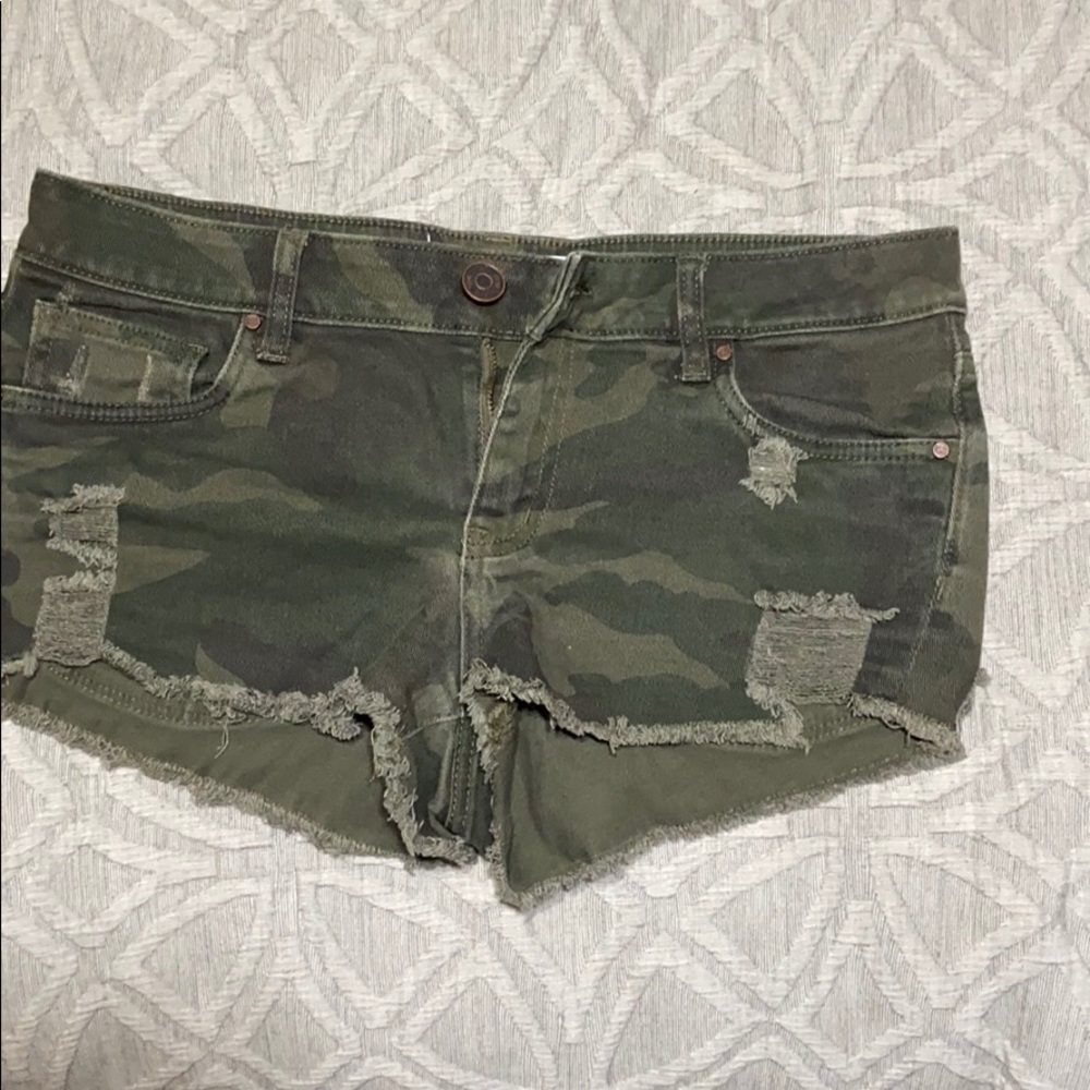 RSQ Camo shorts size 7
